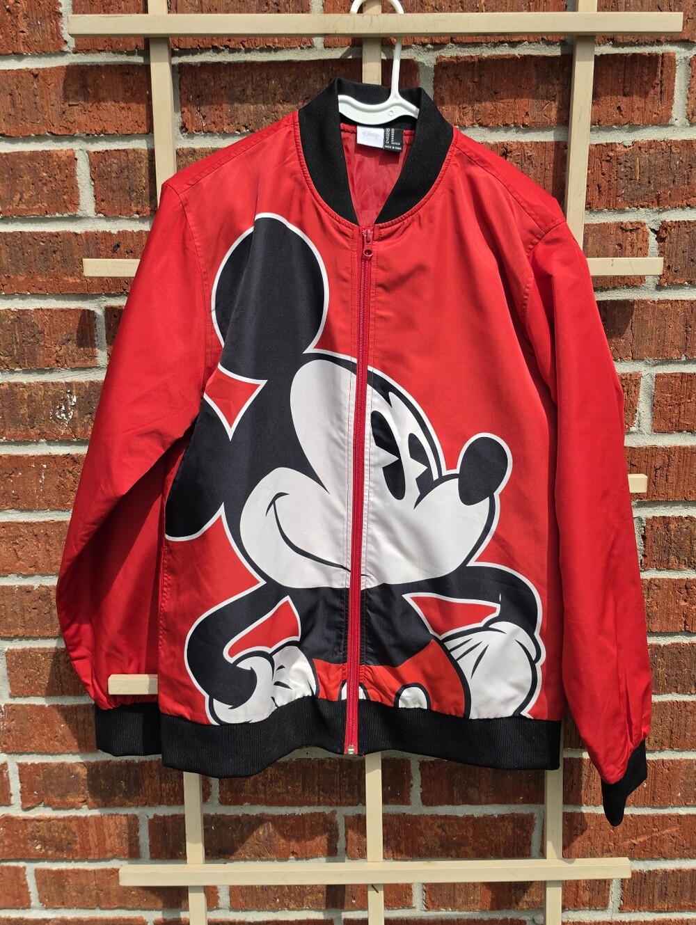 Disney Mickey Mouse Softshell Windbreaker Jacket Men's Size M Red Black Full Zip
